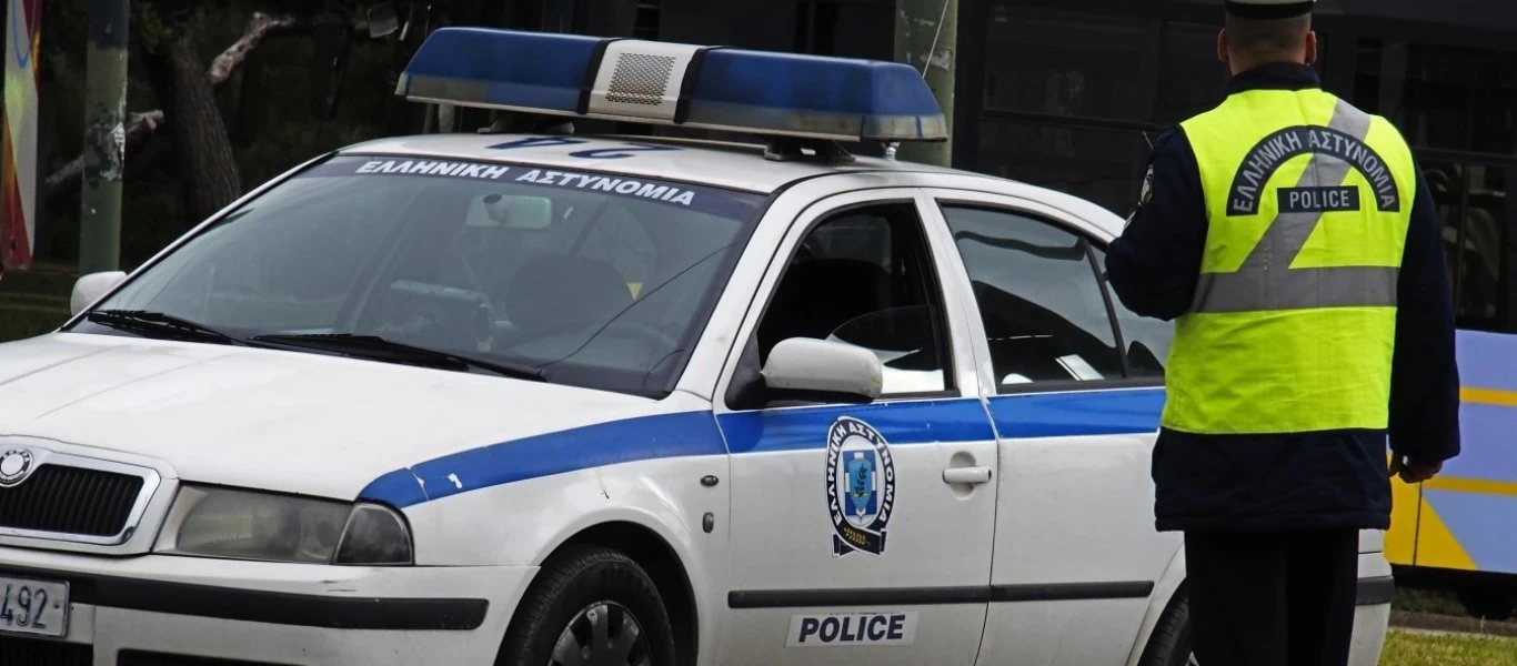 Τροχαίο ατύχημα στη Λ.Κηφισίας - Λεωφορείο συγκρούστηκε με αυτοκίνητο